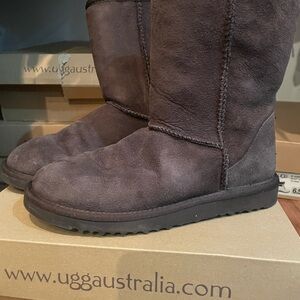 UGG Short Classic Suede Boots in Dark Chocolate